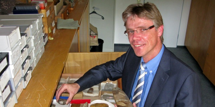 Prof. Dr. Ralf Gleser ist neuer Leiter der Abteilung für ur- und frühgeschichtliche Archäologie im Historischen Seminar der WWU<address>&copy; upm/Sauer</address>