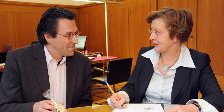 Neuer Prorektor für Forschung, Personal und Internationales: Prof. Dr. Stephan Ludwig<address>&copy; WWU - Peter Grewer</address>