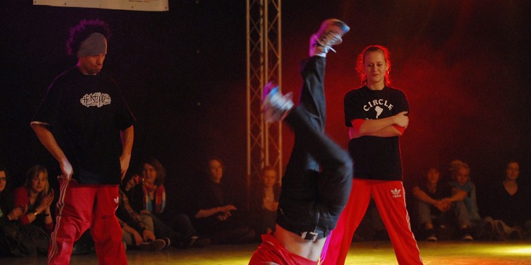Die Breakdancer beeindruckten das Publikum mit ihren Choreografien.<address>&copy; upm/Grewer</address>