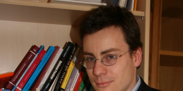 Als Juniorprofessor erforscht Prof. Dr. Henk Meier den Einfluss Europas auf den nationalen Sport.<address>&copy; upm</address>