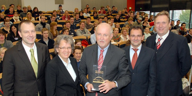 Hochschullehrer des Jahres 2008: Prof. Klaus Backhaus<address>© upm/Grewer</address>