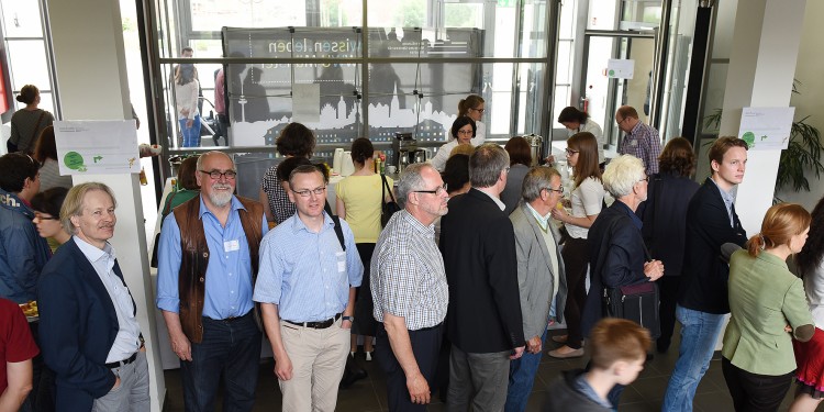 Zahlreiche Ehemalige informierten sich an der WWU über ihre Alma Mater.<address>&copy; WWU - Peter Grewer</address>