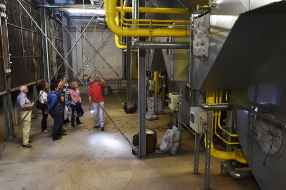 Einige Alumni folgten der Einladung zu einer Führung durch das Heizkraftwerk der WWU.<address>&copy; WWU - Peter Grewer</address>