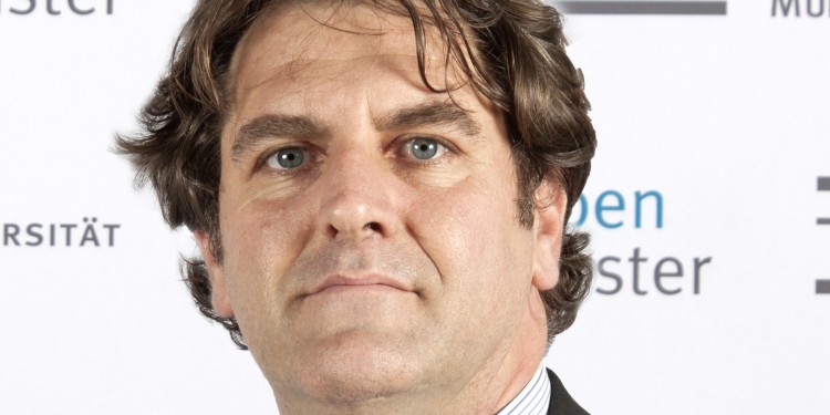 Prof. Dr. Andreas Löschel<address>&copy; WWU - Laura Grahn</address>