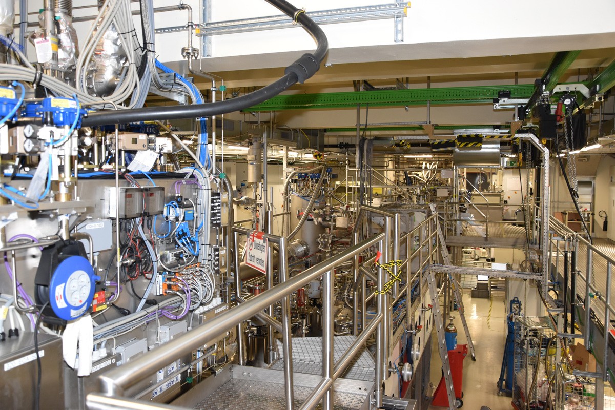 Der zweistöckige Versuchsaufbau im Tritiumlabor - Blick von oben © WWU/upm