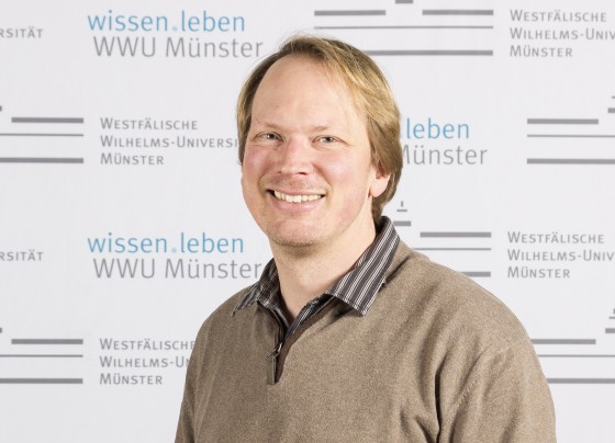Prof. Dr. Timo Betz<address>© WWU/Laura Schenk</address>