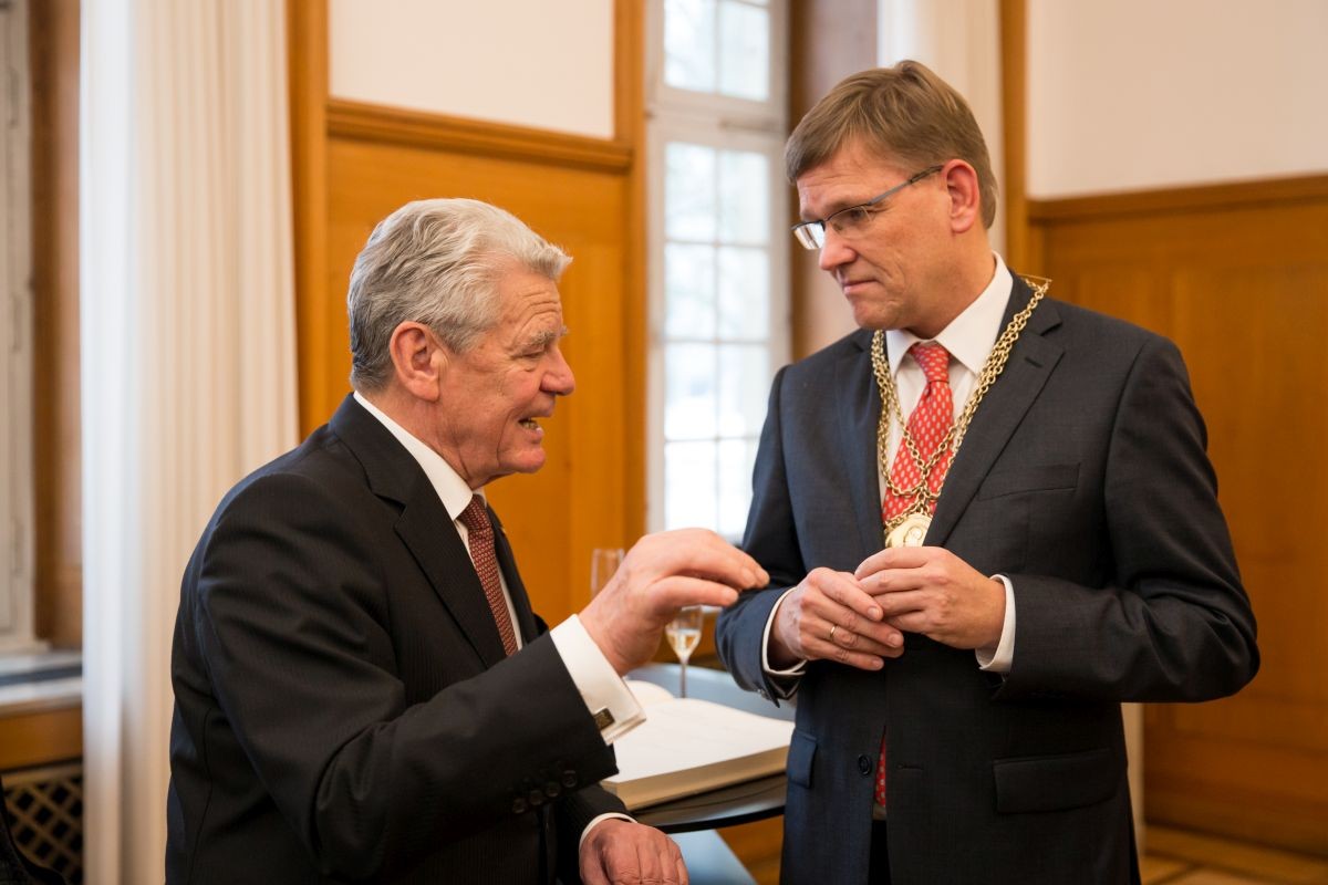 Joachim Gauck im Gespräch mit WWU-Rektor Prof. Dr. Johannes Wessels. © WWU - Peter Lessmann