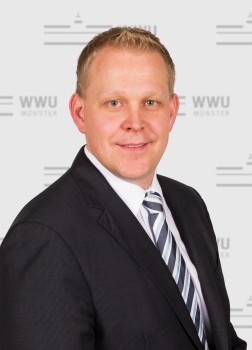 Clemens Höpfner<address>&copy; Laura Schenk</address>