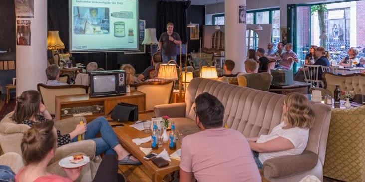 Unter dem Titel "Münsters Wissen frisch gezapft" gaben Wissenschaftlerinnen und Wissenschaftler der WWU vor einigen Wochen Einblicke in ihre Forschung - in münsterschen Kneipen vor breitem Publikum.<address>&copy; CiM/E. Wibberg</address>