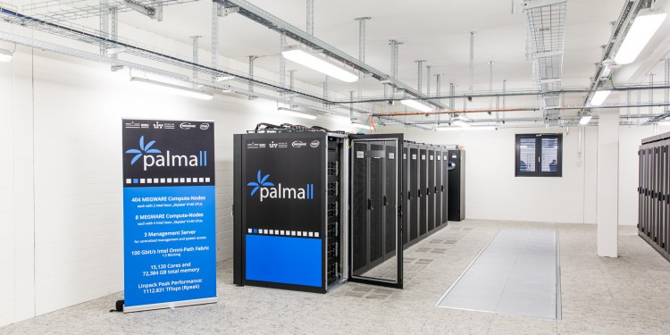Der Hochleistungsrechner „PALMA II“ im neuen Serverraum im ZIV<address>© WWU/Peter Leßmann</address>