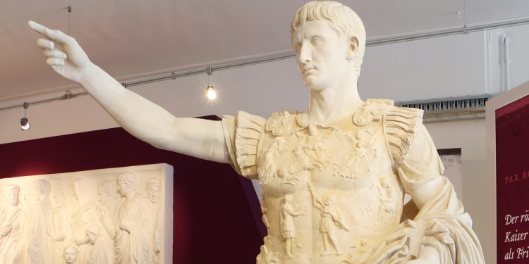 Der Abguss des Augustus von Prima Porta im Archäologischen Museum der WWU<address>© WWU/Archäologisches Museum</address>