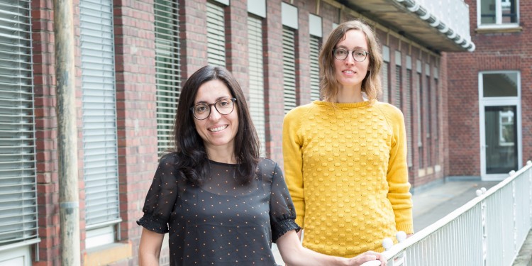 New Gerty Cori junior research group leaders Dr. Noelia Alonso Gonzalez (left) and Dr. Maria Bohnert<address>© WWU/ E. Wibberg</address>