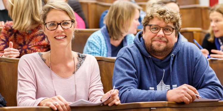 Nicola Birkner and Gregor Poell teach biology at their schools and like to come back to &quot;their&quot; old university.<address>© WWU - MünsterView</address>