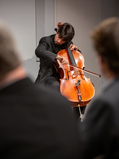 Musikalisch untermalt wurde der Festakt durch einen Studenten der Musikhochschule Münster. © WWU - Peter Leßmann
