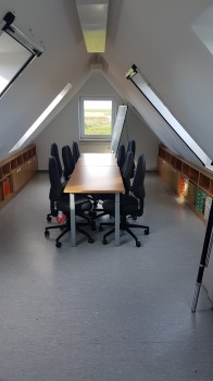 Für eine besondere Arbeitsatmosphäre stehen helle Seminarräume zur Verfügung.<address>© WWU - nor</address>