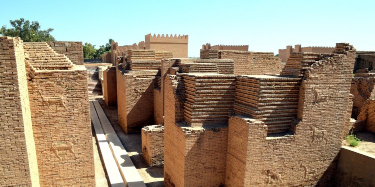 The procession street at Babylon, Mesopotamia, Iraq. The street was built by Nebuchadnezzar II, 6th century BC.<address>© Wikimedia/ Osama Shukir Muhammed Amin FRCP(Glasg)</address>
