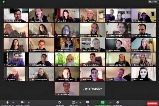 AIESEC-Mitgliedertreffen am Bildschirm.<address>&copy; AIESEC Münster</address>