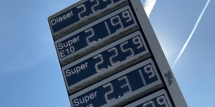 Spritpreise im Höhenflug<address>&copy; WWU - AB</address>