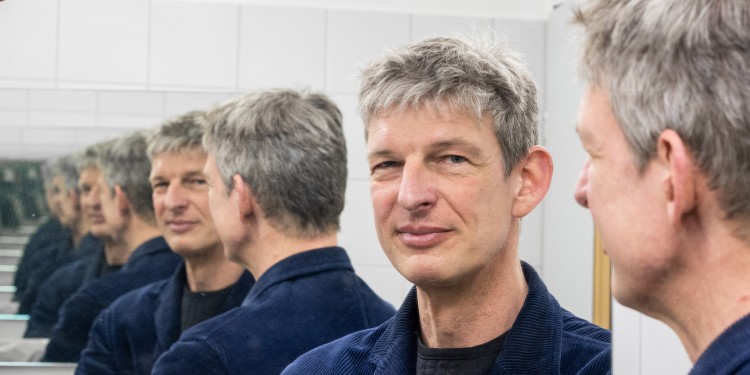The frustration tolerance and perseverance paid off: the world of mathematics celebrates the results achieved by Prof. Ralf Schindler (photo) and his colleague Prof. David Asperó as a milestone in research in the field of infinities.<address>© WWU - Peter Leßmann</address>