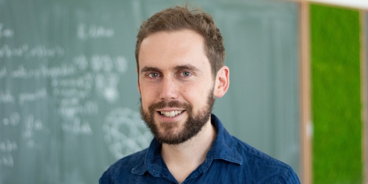 Thanks to funding from the DFG, though the Emmy Noether Programme, postdoc Dr. Giles Gardam can build up his own research group in the coming years.<address>© WWU - Victoria Liesche</address>