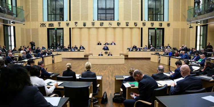 Das zuvor vom Bundestag beschlossene Gesetz zur Einführung eines „Bürgergeldes“ erhielt im Bundesrat keine Mehrheit.<address>© picture alliance/dpa - Bernd von Jutrczenka</address>
