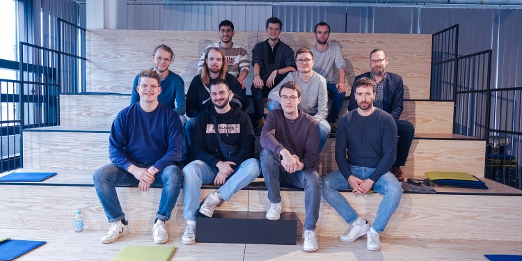 Die Mitglieder der Gewinnerprojekte können dank der finanziellen Förderung ihre Start-up-Konzepte umsetzen.<address>© REACH</address>