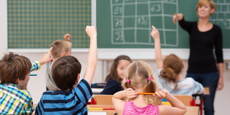 Der neue Studiengang „Lehramt für sonderpädagogische Förderung“, der im Wintersemester in Münster startet, bereitet Lehrkräfte auf den Unterricht an Förderschulen und allgemeinbildenden Schulen vor.<address>© stock.adobe.com – contrastwerkstatt</address>