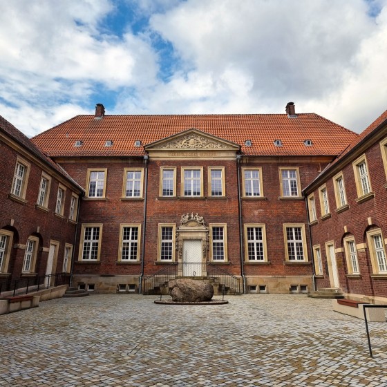 Das Geomuseum ist in der Landsbergschen Kurie an der Pferdegasse beheimatet.<address>© WWU - Brigitte Heeke</address>