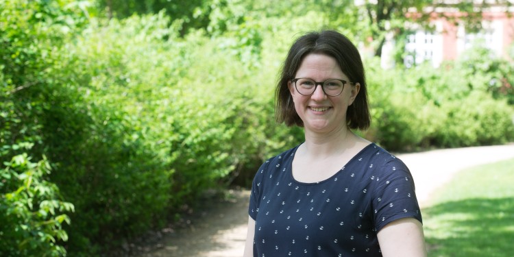 Dr. Stefanie Dahl hat die Machbarkeit eines Online-Bewegungsprogramms für die Pflege untersucht und gezeigt, dass dieses im Alltag umgesetzt werden kann.<address>© Uni MS - Brigitte Heeke</address>