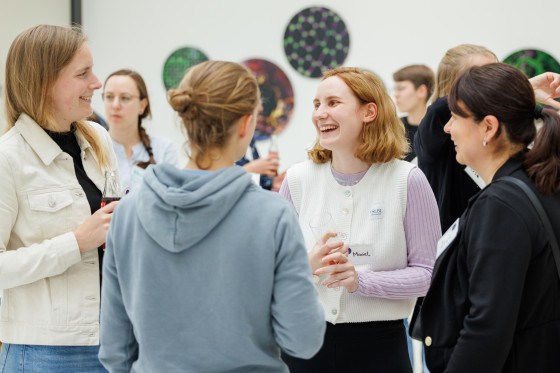 Reconnecting with colleagues and forging new contacts at the MOMENTUM programme’s alumni meeting<address>© Uni MS - Peter Leßmann</address>