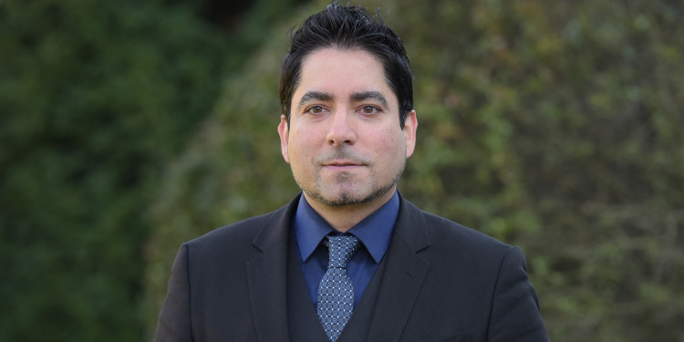 Prof. Dr. Mouhanad Khorchide ist in den neuen „Beraterkreis Islamismusprävention und Islamismusbekämpfung“ des Bundesinnenministeriums aufgenommen worden.<address>© Uni MS – Peter Grewer</address>