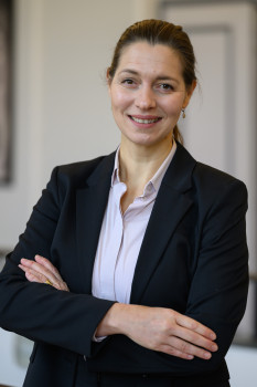 Porträt von Susanne Menzel-Riedl<address>© Uni MS - Michael C. Möller</address>