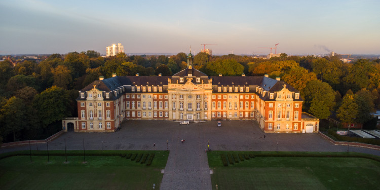 Luftaufnahme des Schlosses<address>© Uni MS - Johannes Wulf</address>