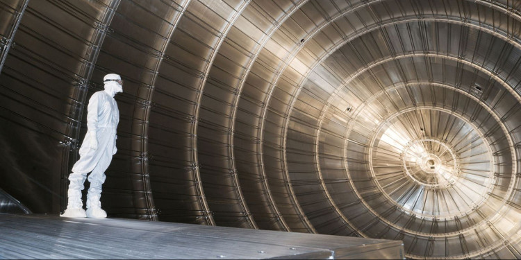 View inside the KATRIN main spectrometer<address>© M. Zacher/KATRIN Coll.</address>