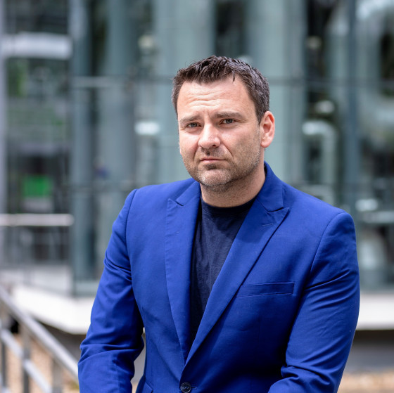 Prof. Dr. Thomas-Gabriel Rüdiger ist Leiter des Instituts für Cyberkriminologie an der Hochschule der Polizei des Landes Brandenburg.<address>&copy; stine-photography</address>