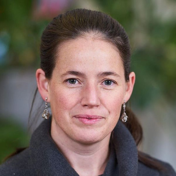 <address>&copy; R. Schleutker</address>