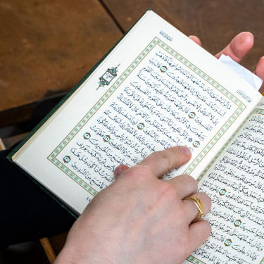 The Koran is also the starting point at the University of Münster from which Islamic theology is thought, researched and taught.<address>&copy; Uni MS - Linus Peikenkamp</address>