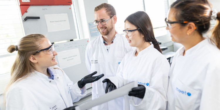 Münster offers excellent conditions for international researchers in the field of battery research.<address>&copy; Uni MS - Peter Leßmann</address>
