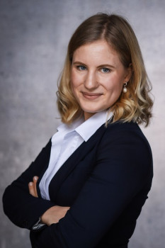 Porträtaufnahme von Dr. Amelie Mehlan<address>&copy; privat</address>