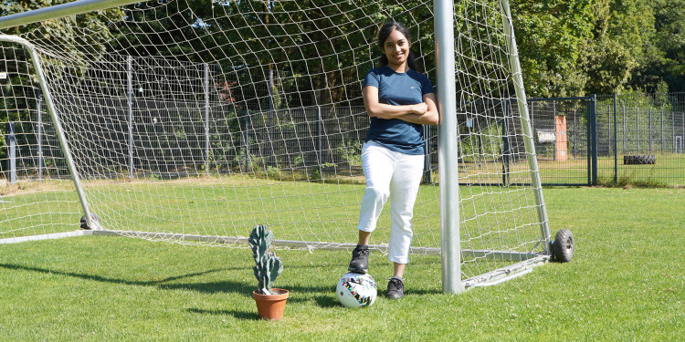 You can often find Sandhra Ganesh at the Sentruper Höhe sports ground, playing football with her friends.<address>&copy; Uni MS - K. Kottke</address>