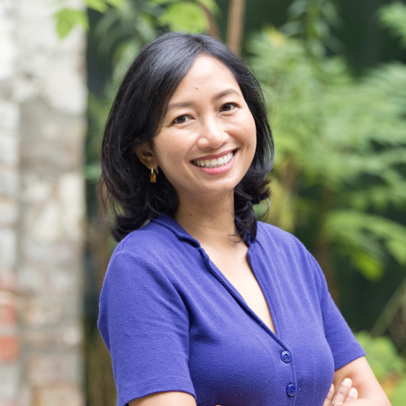 Dr. Victoria Sakti<address>&copy; Imelda Taurina Mandala</address>